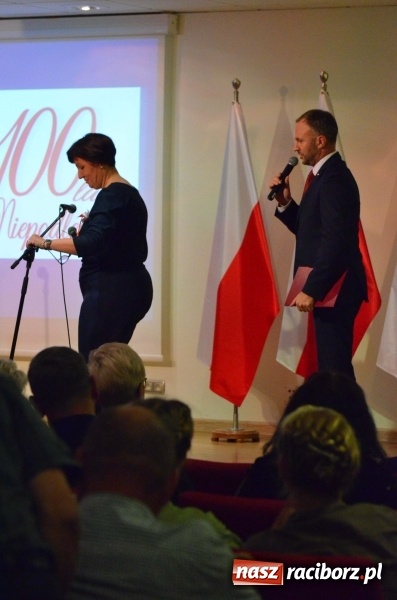 Zdjęcie w galerii na portalu naszraciborz.pl: Tu wszędzie jest nasza ojczyzna... - koncert laureatów Konkursu Pieśni, Piosenki i Poezji Patriotycznej za nami  wiadomości z regionu