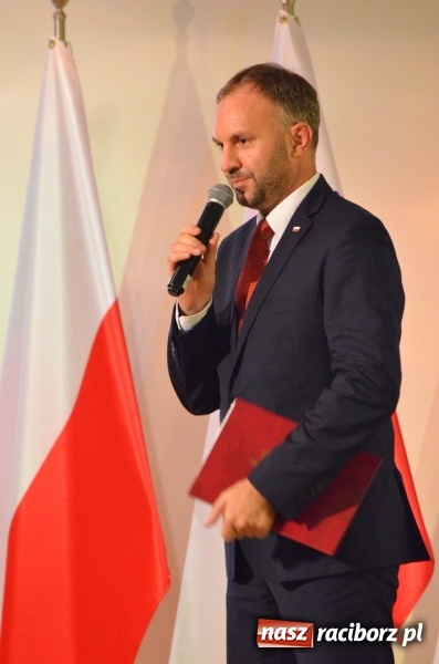 Zdjęcie w galerii na portalu naszraciborz.pl: Tu wszędzie jest nasza ojczyzna... - koncert laureatów Konkursu Pieśni, Piosenki i Poezji Patriotycznej za nami  wiadomości z regionu