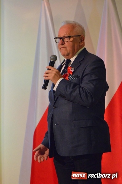 Zdjęcie w galerii na portalu naszraciborz.pl: Tu wszędzie jest nasza ojczyzna... - koncert laureatów Konkursu Pieśni, Piosenki i Poezji Patriotycznej za nami  wiadomości z regionu