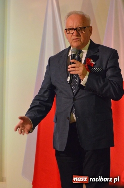 Zdjęcie w galerii na portalu naszraciborz.pl: Tu wszędzie jest nasza ojczyzna... - koncert laureatów Konkursu Pieśni, Piosenki i Poezji Patriotycznej za nami  wiadomości z regionu