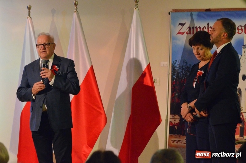 Zdjęcie w galerii na portalu naszraciborz.pl: Tu wszędzie jest nasza ojczyzna... - koncert laureatów Konkursu Pieśni, Piosenki i Poezji Patriotycznej za nami  wiadomości z regionu
