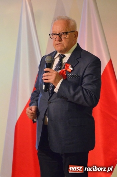 Zdjęcie w galerii na portalu naszraciborz.pl: Tu wszędzie jest nasza ojczyzna... - koncert laureatów Konkursu Pieśni, Piosenki i Poezji Patriotycznej za nami  wiadomości z regionu