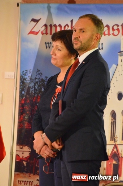 Zdjęcie w galerii na portalu naszraciborz.pl: Tu wszędzie jest nasza ojczyzna... - koncert laureatów Konkursu Pieśni, Piosenki i Poezji Patriotycznej za nami  wiadomości z regionu