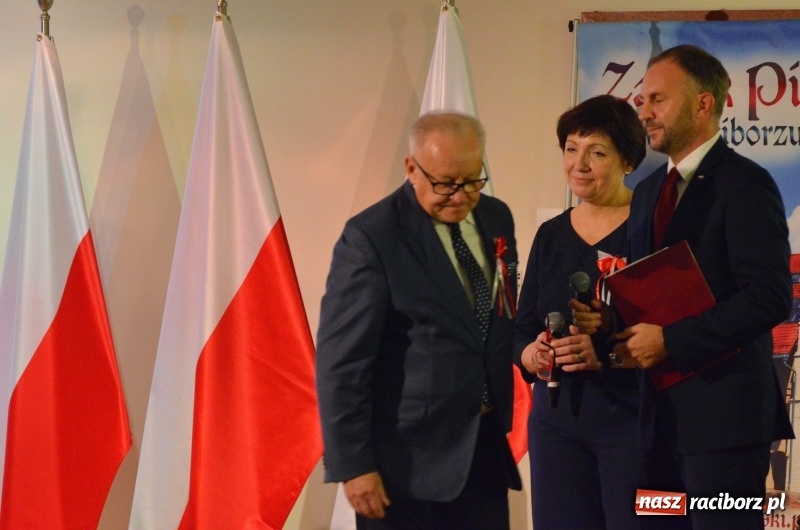 Zdjęcie w galerii na portalu naszraciborz.pl: Tu wszędzie jest nasza ojczyzna... - koncert laureatów Konkursu Pieśni, Piosenki i Poezji Patriotycznej za nami  wiadomości z regionu