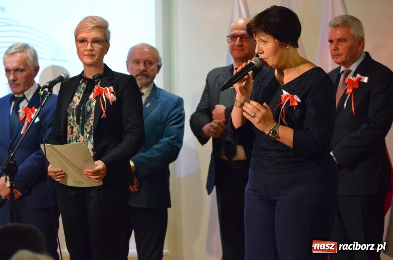 Zdjęcie w galerii na portalu naszraciborz.pl: Tu wszędzie jest nasza ojczyzna... - koncert laureatów Konkursu Pieśni, Piosenki i Poezji Patriotycznej za nami  wiadomości z regionu