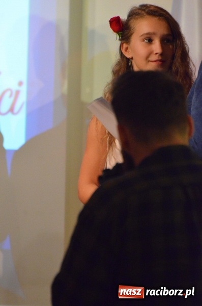 Zdjęcie w galerii na portalu naszraciborz.pl: Tu wszędzie jest nasza ojczyzna... - koncert laureatów Konkursu Pieśni, Piosenki i Poezji Patriotycznej za nami  wiadomości z regionu