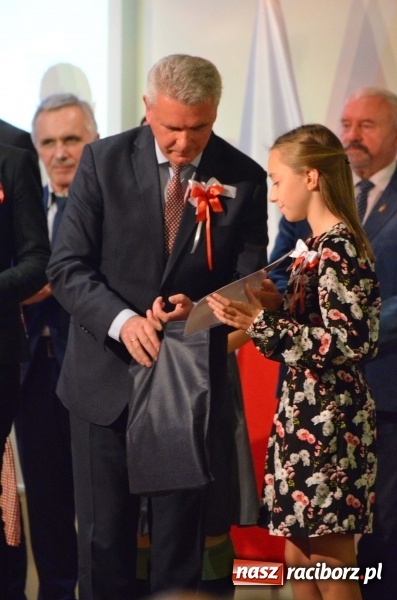 Zdjęcie w galerii na portalu naszraciborz.pl: Tu wszędzie jest nasza ojczyzna... - koncert laureatów Konkursu Pieśni, Piosenki i Poezji Patriotycznej za nami  wiadomości z regionu