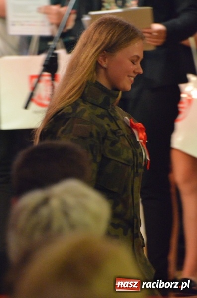 Zdjęcie w galerii na portalu naszraciborz.pl: Tu wszędzie jest nasza ojczyzna... - koncert laureatów Konkursu Pieśni, Piosenki i Poezji Patriotycznej za nami  wiadomości z regionu