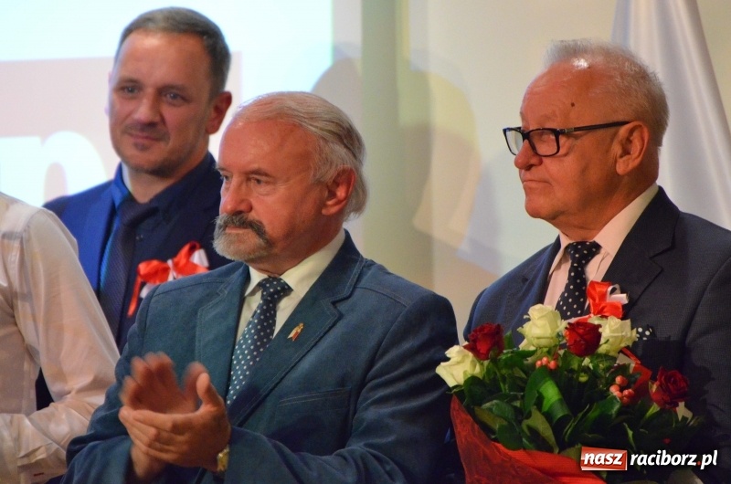 Zdjęcie w galerii na portalu naszraciborz.pl: Tu wszędzie jest nasza ojczyzna... - koncert laureatów Konkursu Pieśni, Piosenki i Poezji Patriotycznej za nami  wiadomości z regionu
