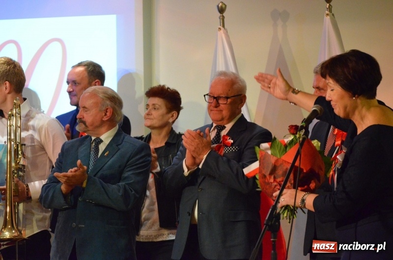 Zdjęcie w galerii na portalu naszraciborz.pl: Tu wszędzie jest nasza ojczyzna... - koncert laureatów Konkursu Pieśni, Piosenki i Poezji Patriotycznej za nami  wiadomości z regionu