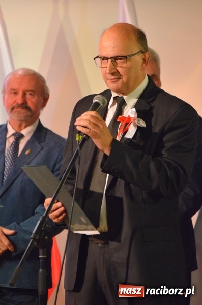 Zdjęcie w galerii na portalu naszraciborz.pl: Tu wszędzie jest nasza ojczyzna... - koncert laureatów Konkursu Pieśni, Piosenki i Poezji Patriotycznej za nami  wiadomości z regionu