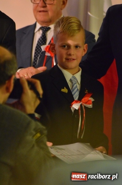 Zdjęcie w galerii na portalu naszraciborz.pl: Tu wszędzie jest nasza ojczyzna... - koncert laureatów Konkursu Pieśni, Piosenki i Poezji Patriotycznej za nami  wiadomości z regionu