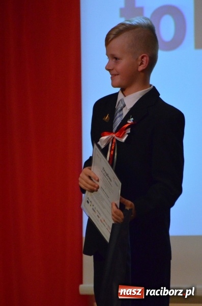 Zdjęcie w galerii na portalu naszraciborz.pl: Tu wszędzie jest nasza ojczyzna... - koncert laureatów Konkursu Pieśni, Piosenki i Poezji Patriotycznej za nami  wiadomości z regionu