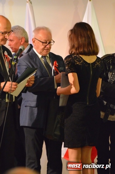 Zdjęcie w galerii na portalu naszraciborz.pl: Tu wszędzie jest nasza ojczyzna... - koncert laureatów Konkursu Pieśni, Piosenki i Poezji Patriotycznej za nami  wiadomości z regionu