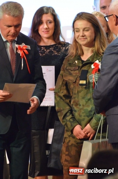 Zdjęcie w galerii na portalu naszraciborz.pl: Tu wszędzie jest nasza ojczyzna... - koncert laureatów Konkursu Pieśni, Piosenki i Poezji Patriotycznej za nami  wiadomości z regionu