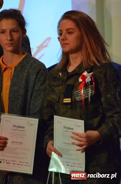 Zdjęcie w galerii na portalu naszraciborz.pl: Tu wszędzie jest nasza ojczyzna... - koncert laureatów Konkursu Pieśni, Piosenki i Poezji Patriotycznej za nami  wiadomości z regionu