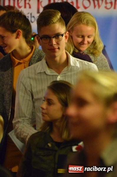 Zdjęcie w galerii na portalu naszraciborz.pl: Tu wszędzie jest nasza ojczyzna... - koncert laureatów Konkursu Pieśni, Piosenki i Poezji Patriotycznej za nami  wiadomości z regionu