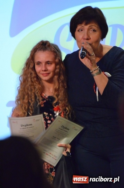 Zdjęcie w galerii na portalu naszraciborz.pl: Tu wszędzie jest nasza ojczyzna... - koncert laureatów Konkursu Pieśni, Piosenki i Poezji Patriotycznej za nami  wiadomości z regionu