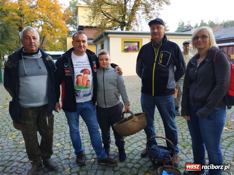 Zdjęcie w galerii na portalu naszraciborz.pl: Aż 125 osób pojechało kolejką w las walczyć o tytuł najlepszego grzybiarza ziemi raciborskiej wiadomości z regionu