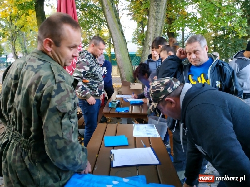 Zdjęcie w galerii na portalu naszraciborz.pl: Aż 125 osób pojechało kolejką w las walczyć o tytuł najlepszego grzybiarza ziemi raciborskiej wiadomości z regionu