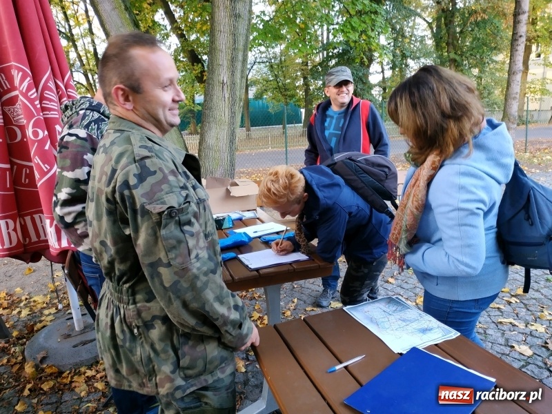 Zdjęcie w galerii na portalu naszraciborz.pl: Aż 125 osób pojechało kolejką w las walczyć o tytuł najlepszego grzybiarza ziemi raciborskiej wiadomości z regionu