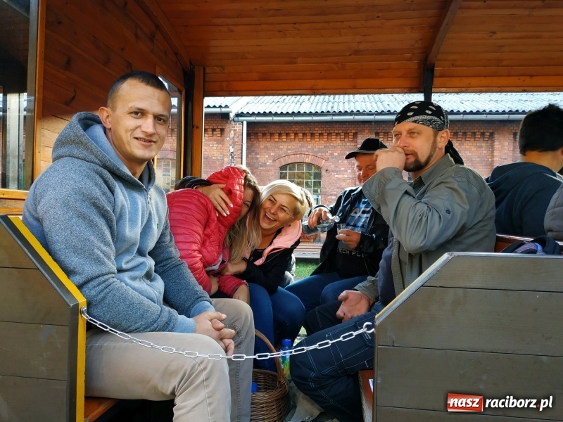 Zdjęcie w galerii na portalu naszraciborz.pl: Aż 125 osób pojechało kolejką w las walczyć o tytuł najlepszego grzybiarza ziemi raciborskiej wiadomości z regionu