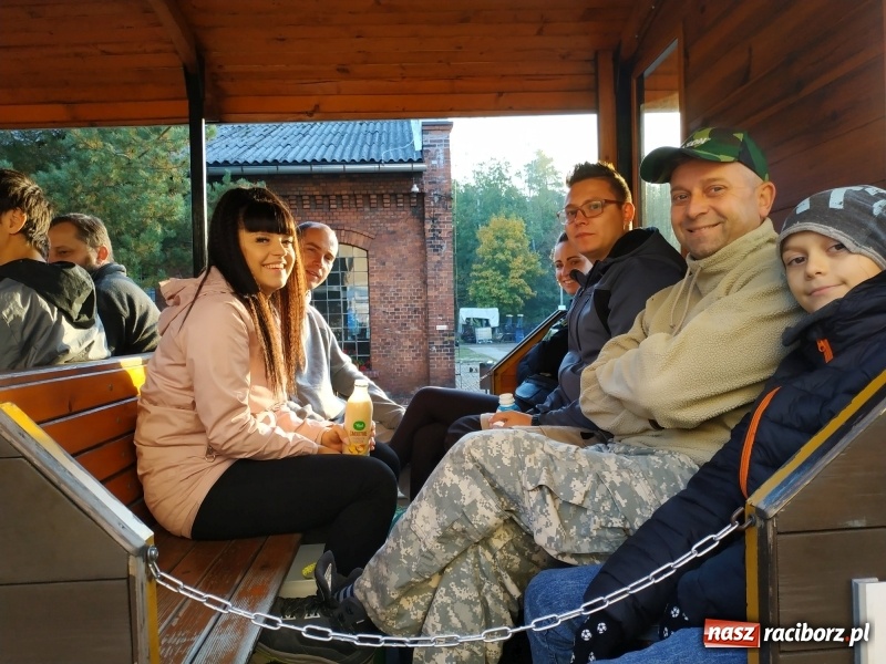 Zdjęcie w galerii na portalu naszraciborz.pl: Aż 125 osób pojechało kolejką w las walczyć o tytuł najlepszego grzybiarza ziemi raciborskiej wiadomości z regionu