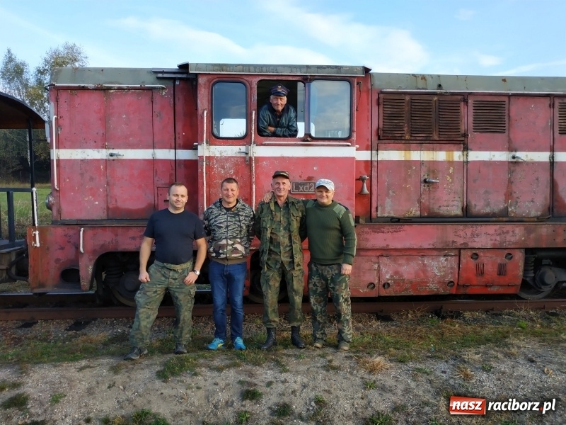 Zdjęcie w galerii na portalu naszraciborz.pl: Aż 125 osób pojechało kolejką w las walczyć o tytuł najlepszego grzybiarza ziemi raciborskiej wiadomości z regionu