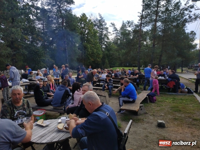 Zdjęcie w galerii na portalu naszraciborz.pl: Aż 125 osób pojechało kolejką w las walczyć o tytuł najlepszego grzybiarza ziemi raciborskiej wiadomości z regionu