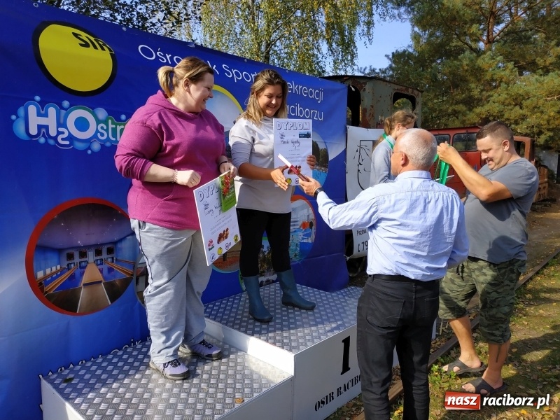 Zdjęcie w galerii na portalu naszraciborz.pl: Aż 125 osób pojechało kolejką w las walczyć o tytuł najlepszego grzybiarza ziemi raciborskiej wiadomości z regionu