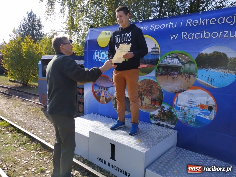 Zdjęcie w galerii na portalu naszraciborz.pl: Aż 125 osób pojechało kolejką w las walczyć o tytuł najlepszego grzybiarza ziemi raciborskiej wiadomości z regionu