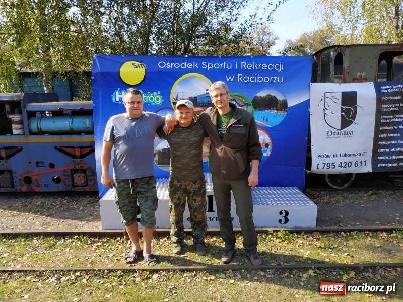 Zdjęcie w galerii na portalu naszraciborz.pl: Aż 125 osób pojechało kolejką w las walczyć o tytuł najlepszego grzybiarza ziemi raciborskiej wiadomości z regionu