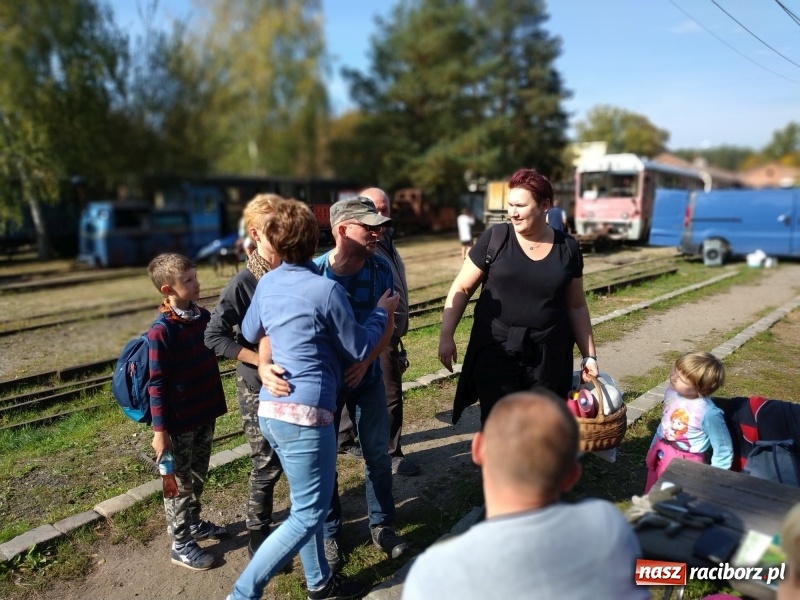 Zdjęcie w galerii na portalu naszraciborz.pl: Aż 125 osób pojechało kolejką w las walczyć o tytuł najlepszego grzybiarza ziemi raciborskiej wiadomości z regionu