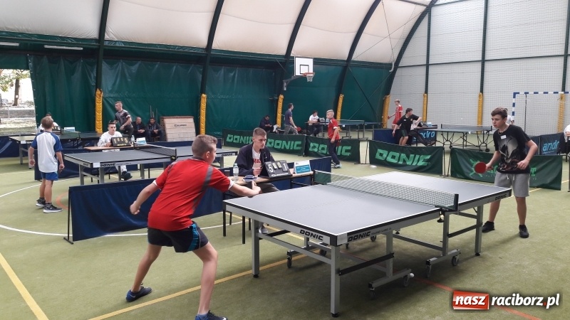 Zdjęcie w galerii na portalu naszraciborz.pl: IV Turniej Tenisa Stołowego o Puchar Starosty Raciborskiego  wiadomości z regionu