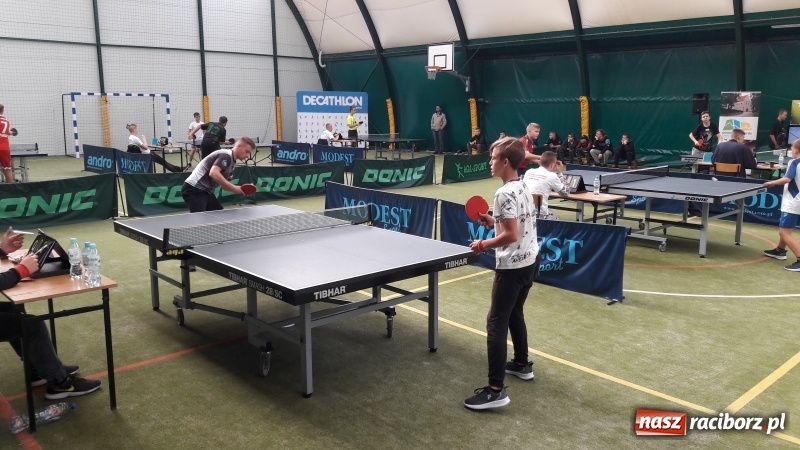 Zdjęcie w galerii na portalu naszraciborz.pl: IV Turniej Tenisa Stołowego o Puchar Starosty Raciborskiego  wiadomości z regionu
