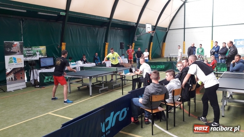 Zdjęcie w galerii na portalu naszraciborz.pl: IV Turniej Tenisa Stołowego o Puchar Starosty Raciborskiego  wiadomości z regionu