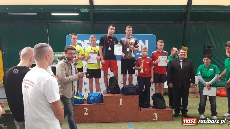 Zdjęcie w galerii na portalu naszraciborz.pl: IV Turniej Tenisa Stołowego o Puchar Starosty Raciborskiego  wiadomości z regionu