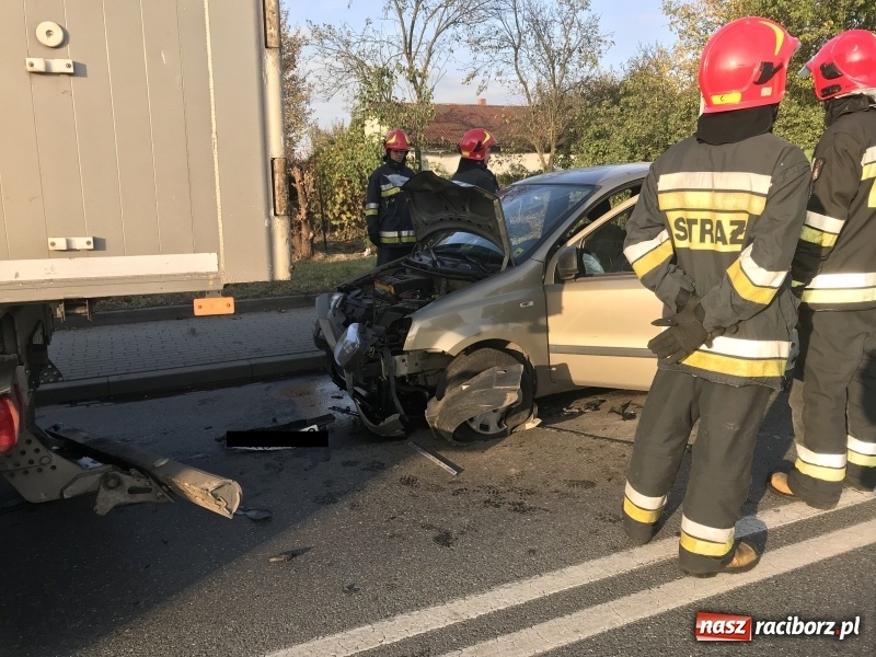 Zdjęcie w galerii na portalu naszraciborz.pl: Trzy samochody zderzyły się na Rybnickiej  wiadomości z regionu