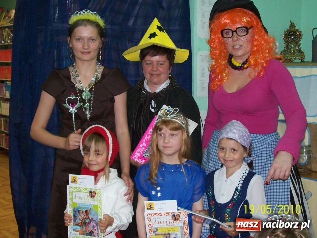 Zdjęcie w galerii na portalu naszraciborz.pl: W odwiedzinach u Baby Jagi wiadomości z regionu