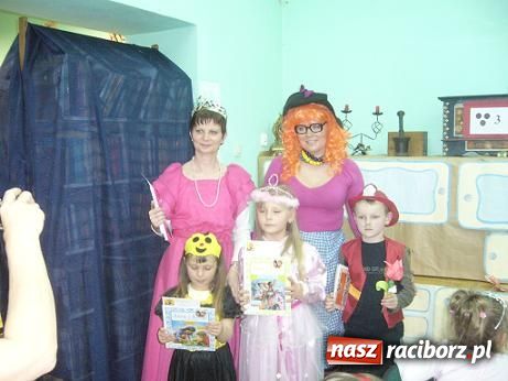 Zdjęcie w galerii na portalu naszraciborz.pl: W odwiedzinach u Baby Jagi wiadomości z regionu