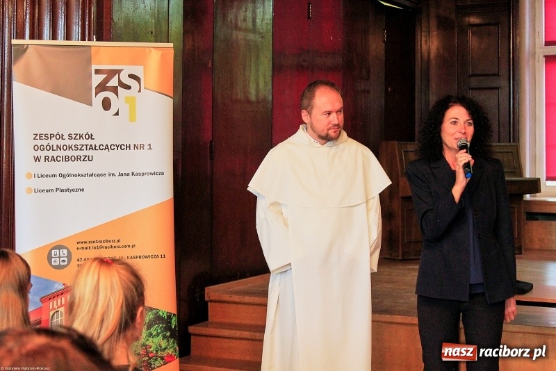 Zdjęcie w galerii na portalu naszraciborz.pl: Adam Rokosz gościem kolejnego Spotkania z Absolwentem w 1 LO wiadomości z regionu