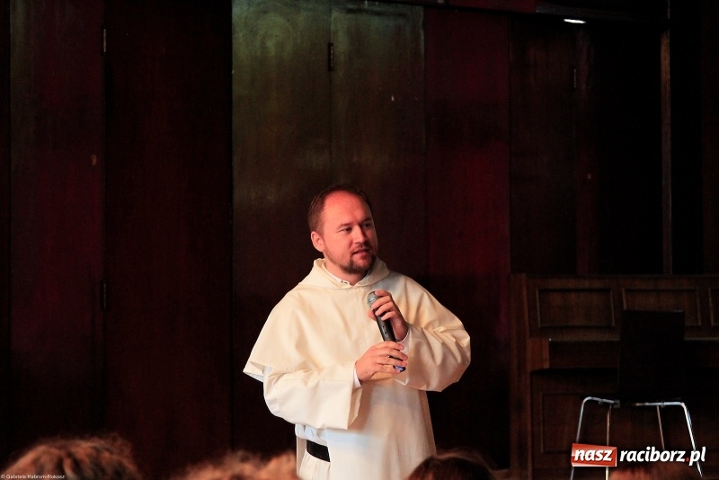 Zdjęcie w galerii na portalu naszraciborz.pl: Adam Rokosz gościem kolejnego Spotkania z Absolwentem w 1 LO wiadomości z regionu