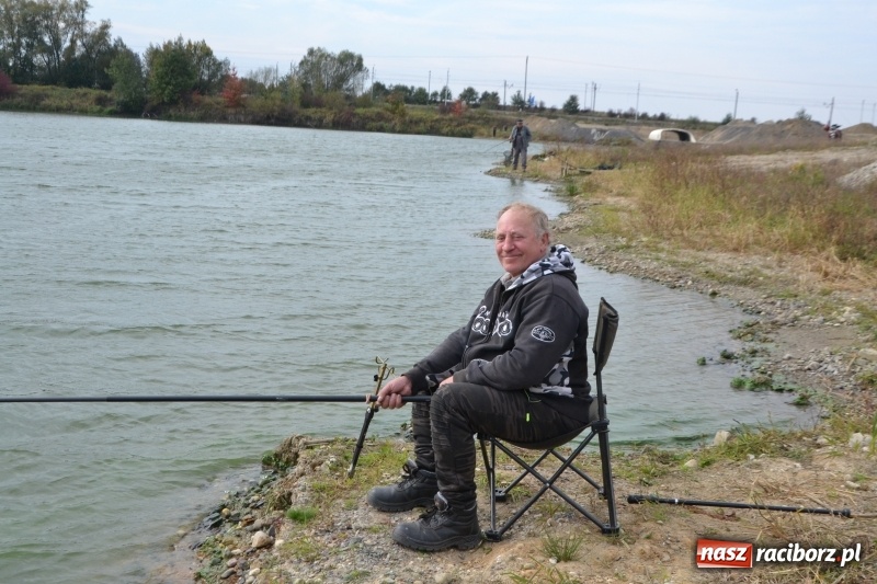 Zdjęcie w galerii na portalu naszraciborz.pl: Kiepskie branie na finał sezonu na stawie Brudny  wiadomości z regionu