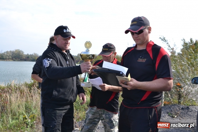 Zdjęcie w galerii na portalu naszraciborz.pl: Kiepskie branie na finał sezonu na stawie Brudny  wiadomości z regionu