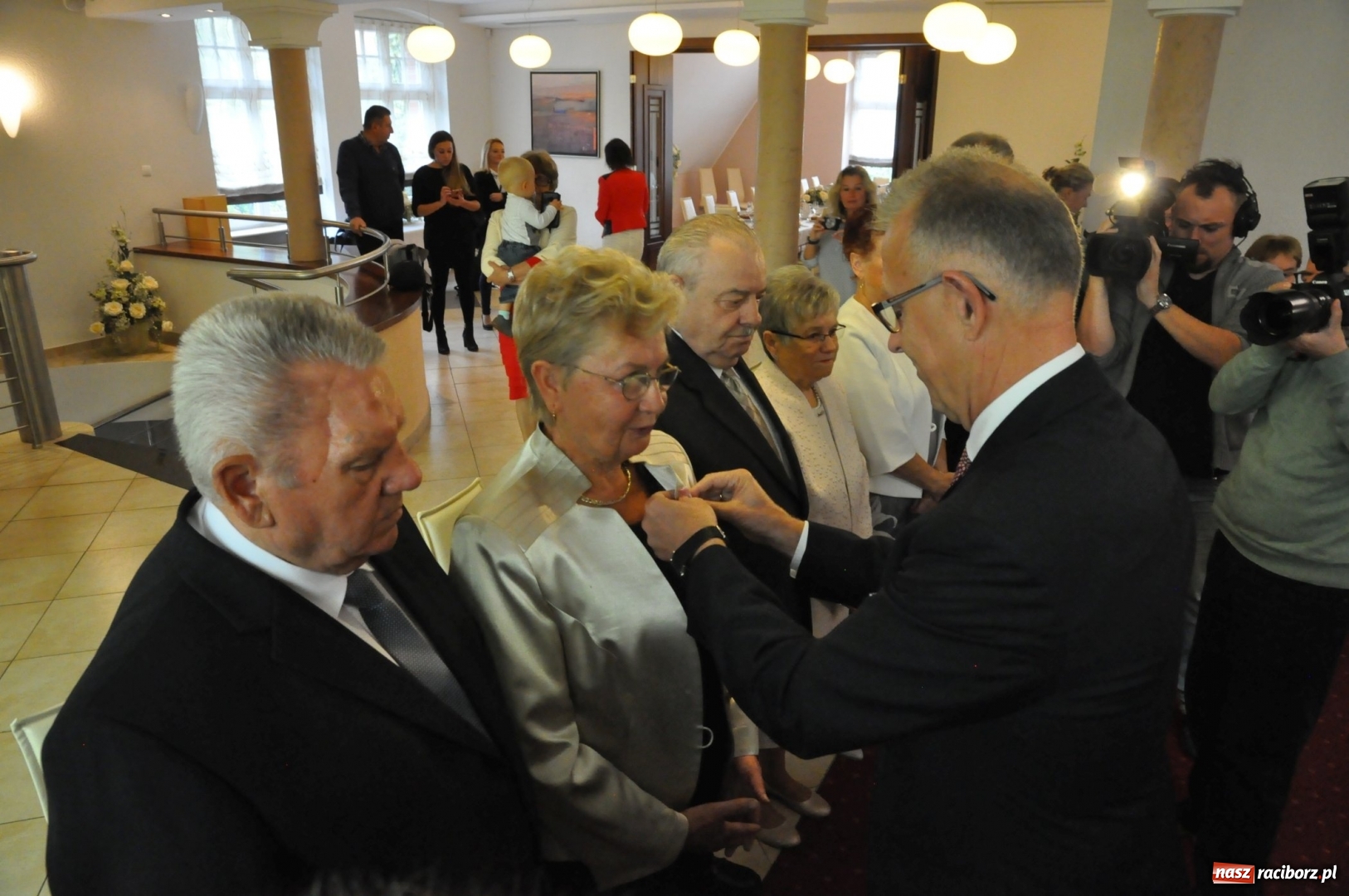 Zdjęcie w galerii na portalu naszraciborz.pl: Złote gody w Raciborzu. Ten medal jest wyjątkowy. Można go zdobyć tylko we dwoje  wiadomości z regionu