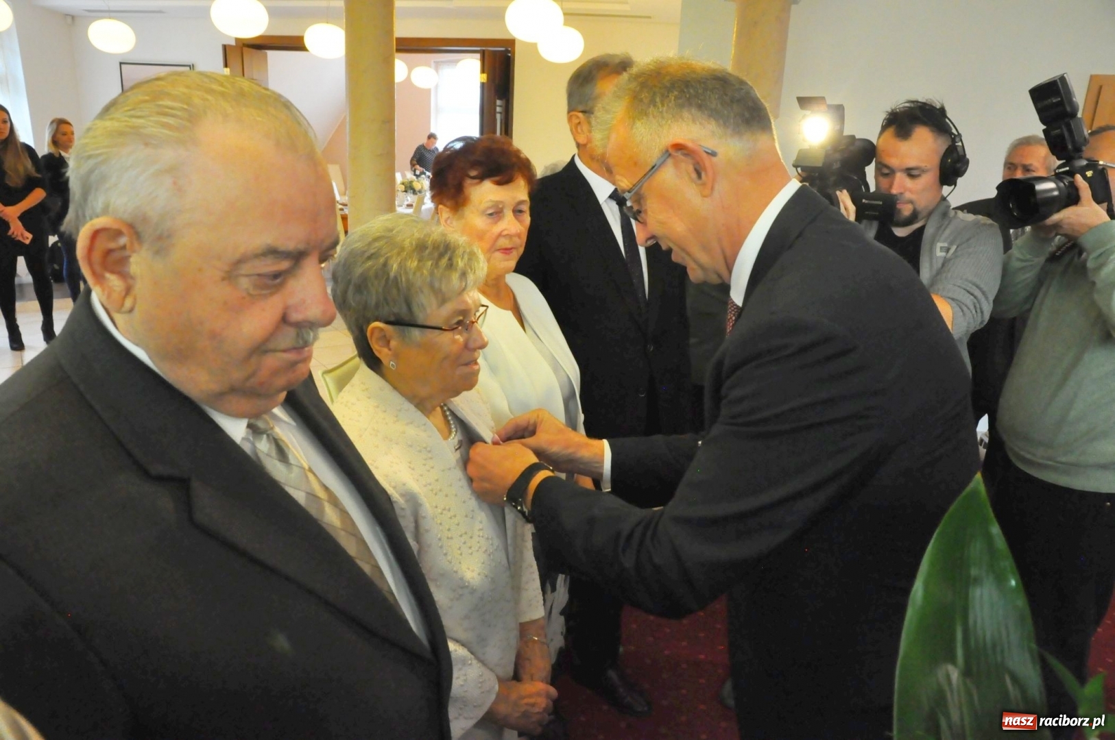 Zdjęcie w galerii na portalu naszraciborz.pl: Złote gody w Raciborzu. Ten medal jest wyjątkowy. Można go zdobyć tylko we dwoje  wiadomości z regionu