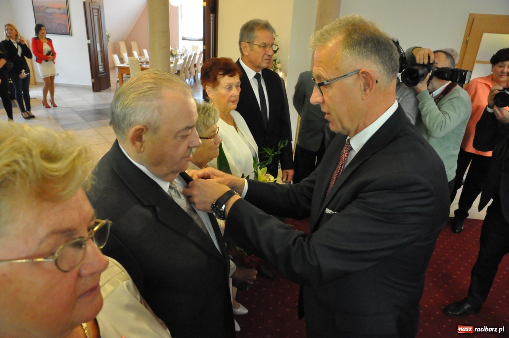Zdjęcie w galerii na portalu naszraciborz.pl: Złote gody w Raciborzu. Ten medal jest wyjątkowy. Można go zdobyć tylko we dwoje  wiadomości z regionu