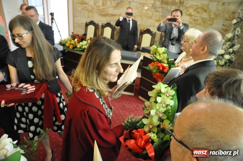 Zdjęcie w galerii na portalu naszraciborz.pl: Złote gody w Raciborzu. Ten medal jest wyjątkowy. Można go zdobyć tylko we dwoje  wiadomości z regionu