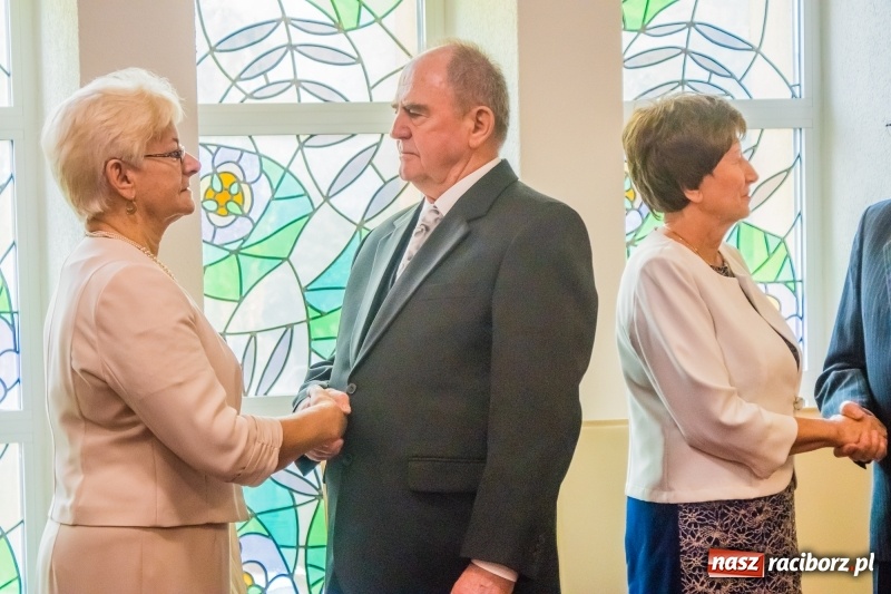 Zdjęcie w galerii na portalu naszraciborz.pl: Złote gody w Raciborzu. Ten medal jest wyjątkowy. Można go zdobyć tylko we dwoje  wiadomości z regionu