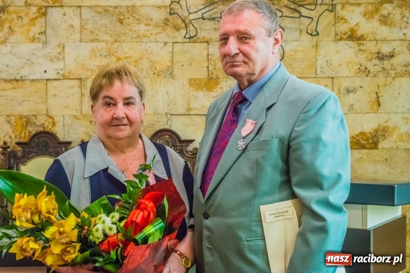 Zdjęcie w galerii na portalu naszraciborz.pl: Złote gody w Raciborzu. Ten medal jest wyjątkowy. Można go zdobyć tylko we dwoje  wiadomości z regionu